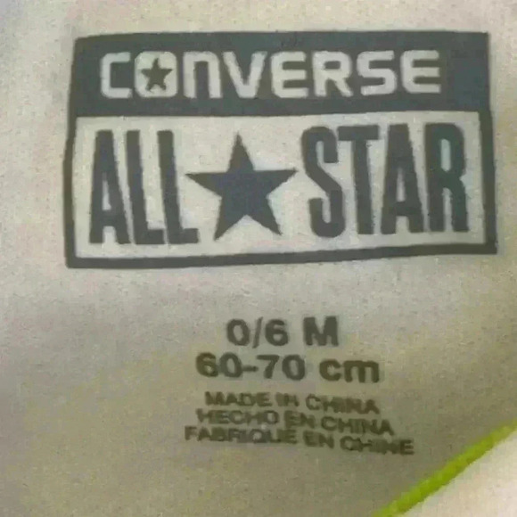Converse Baby Girl Onesie Size 0-6 months - Picture 4 of 4